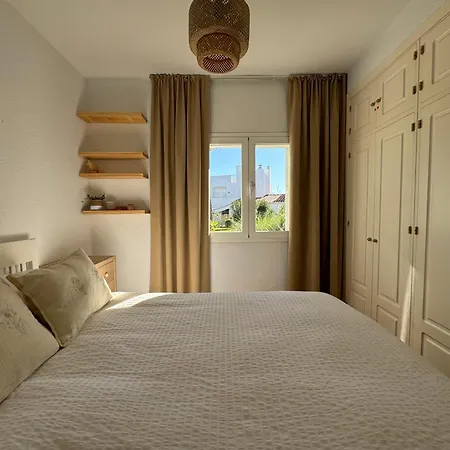Holiday home Adosado En *