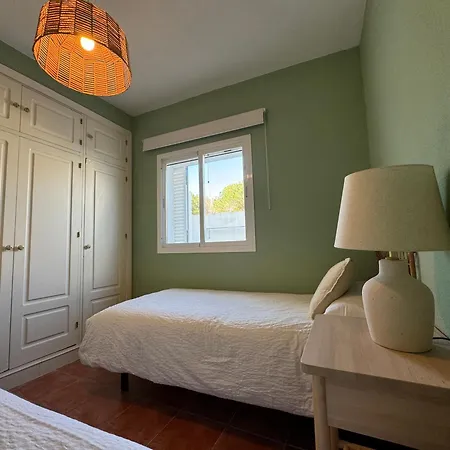 Holiday home Adosado En *